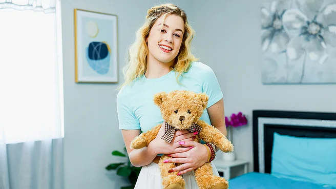 Ashley Alexander принимает сперму внутрь пизды после душа от сводного