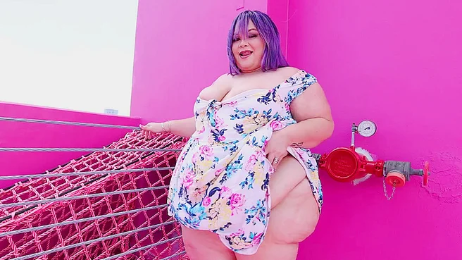 Найдена самая толстая порнушница планеты Vicky Plush и выебана